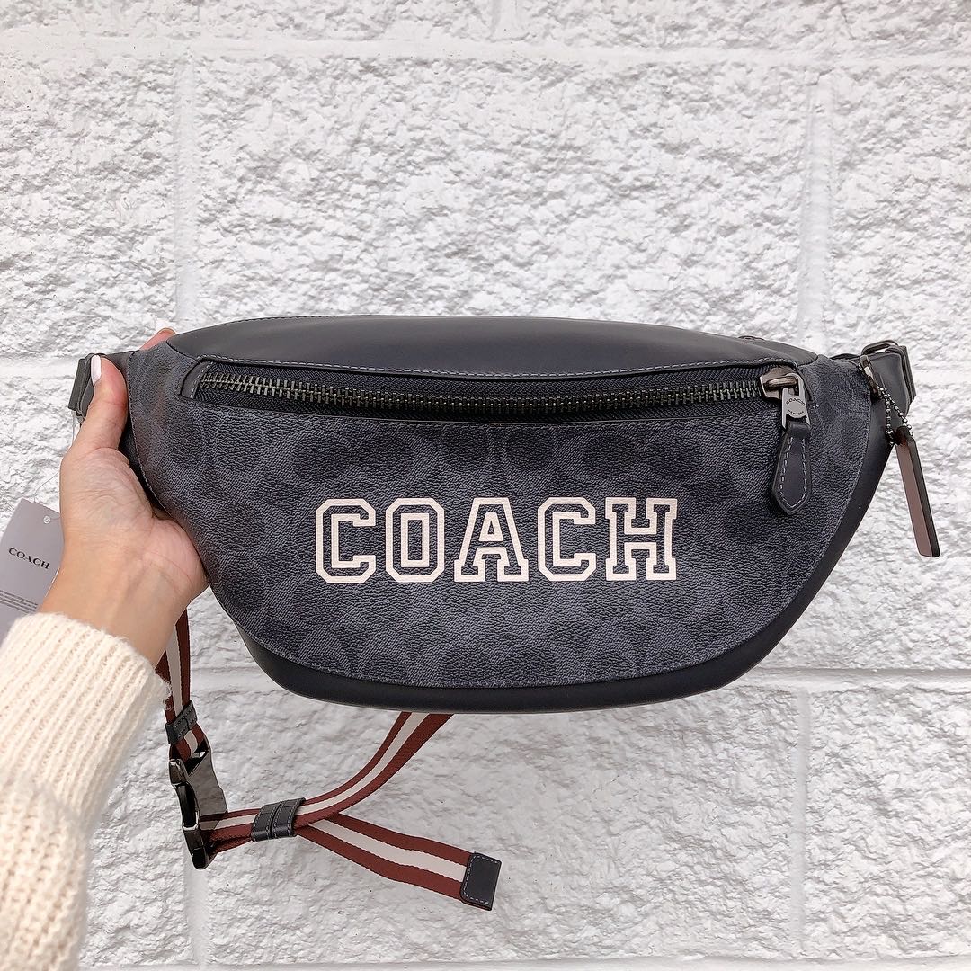 Coach CB912 Warren Belt Bag In Signature Canvas In QB/Denim/Chalk Coach CB912 Warren Belt Bag In Signature Canvas In QB/Denim/Chalk